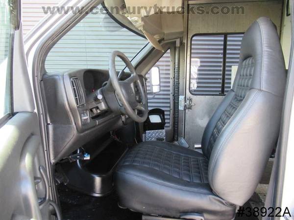 2007 Chevrolet C5500 REGULAR CAB WHITE BIG SAVINGS! for sale in Grand Prairie, TX – photo 23