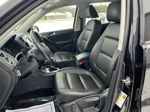 2016 Volkswagen Tiguan 1 Owner Auto S Brand New Tires - cars & for sale in CENTER POINT, IA – photo 11