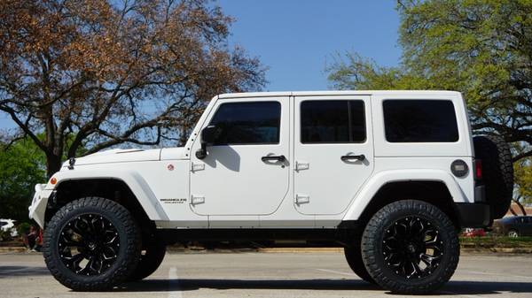 2015 Jeep Wrangler Unlimited ( NICEST JEEPS UNDER 50K ) - cars & for sale in Austin, TX – photo 10