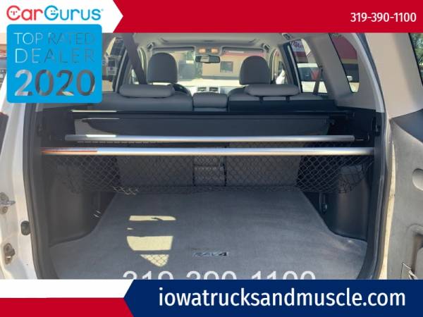 2009 Toyota RAV4 4WD 4dr 4-cyl 4-Spd AT Ltd with 3-point seat belts... for sale in Cedar Rapids, IA – photo 15