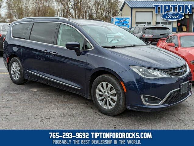 2018 Chrysler Pacifica Touring L Plus FWD for sale in Tipton, IN – photo 2