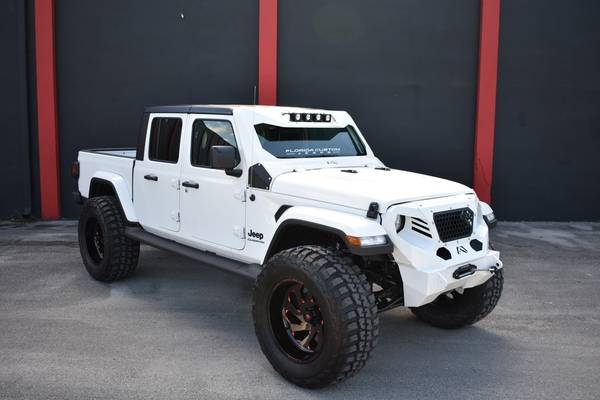 2021 Jeep Gladiator Sport S 4x4 4dr Crew Cab 5.0 ft. SB Pickup Truck... for sale in Miami, ID – photo 3