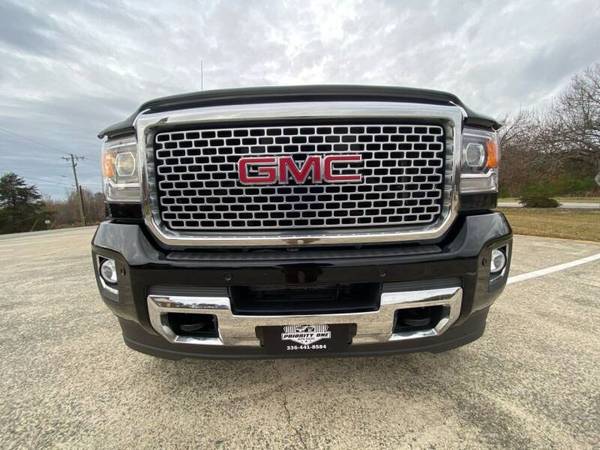 🔥2015 Gmc Deanli 3500HD (39KMILES) (22s & 35s)🔥 - cars & trucks - by... for sale in Stokesdale, VA – photo 2