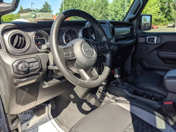 2021 Jeep Gladiator 4x4 4WD Truck SUV AMW 6 4L HEMI Crew Cab - cars for sale in Portland, OR – photo 2