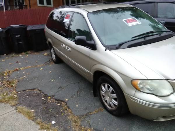 2005 Chrysler Town country for sale in Troy, NY – photo 3