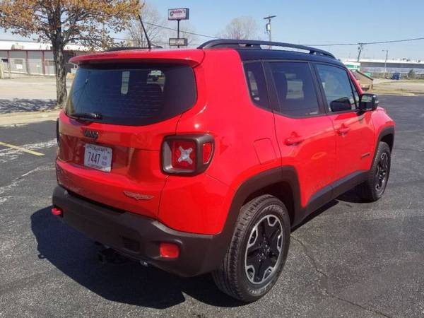 2016 Jeep Renegade Trailhawk 4X4 - Leather & Loaded! - cars & for sale in Tulsa, OK – photo 3