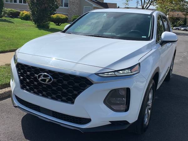 2019 Hyundai Santa Fe SE - cars & trucks - by owner - vehicle... for sale in Valley Stream, NY