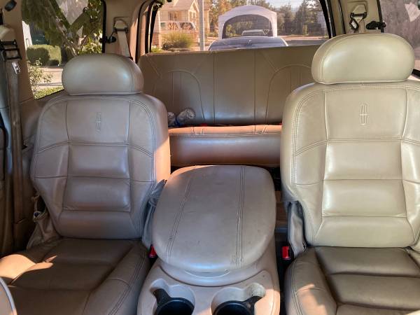 2001 Lincoln Navigator! Clean Title, Low Mileage, Smog Check DONE!! for sale in Alameda, CA – photo 7