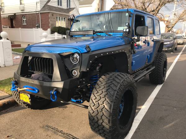 Fully built 2014 wrangler unlimited for sale in South Ozone Park, NY – photo 2