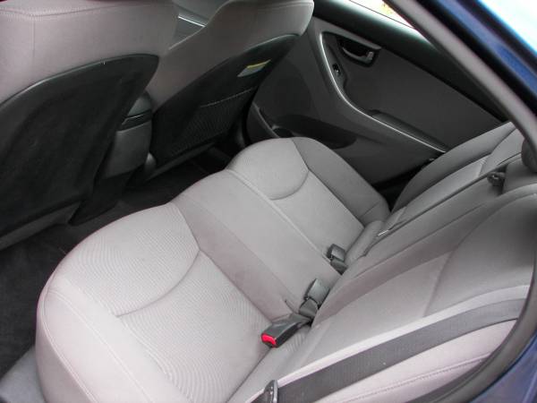 2015 HYUNDAI ELANTRA SE - cars & trucks - by dealer - vehicle... for sale in Pittsburgh, PA – photo 11