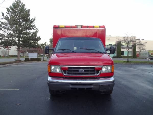 2006 Ford Econoline E450 Ambulance Conversion Diesel 1-Owner... for sale in Auburn, WA – photo 2