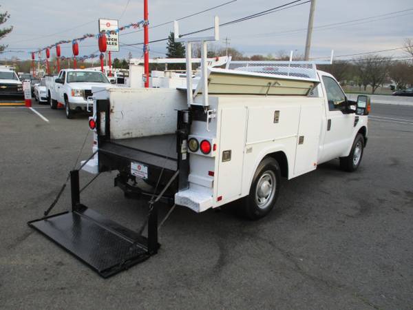 2010 Ford F-250 SD ENCLOSED UTILITY BODY W/ LIFTGATE for sale in south amboy, NJ – photo 2