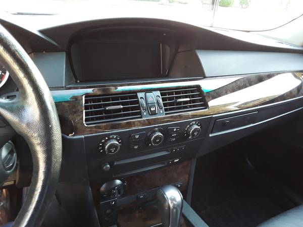 A TRUE CREAMPUFF! BMW 530xi - PRICE REDUCTION!!! - cars & trucks -... for sale in Williamsburg, VA – photo 10