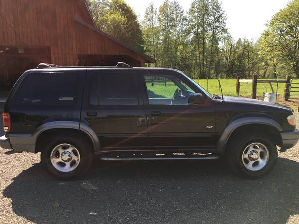 2001 Ford Explorer XLT 4x4 for sale in Bonney Lake, WA