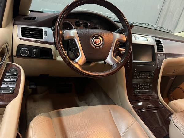 2009 Cadillac Escalade - - by dealer - vehicle for sale in Arlington, TX – photo 9