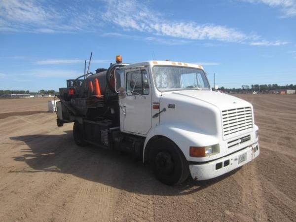 1997 International 4700 Aspahlt Sealing Truck - 194, 173 Miles - cars for sale in mosinee, WI – photo 6