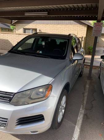 2011 Volkswagen Touareg SUV, excellent condition, less than KBB value for sale in Clarkdale, AZ