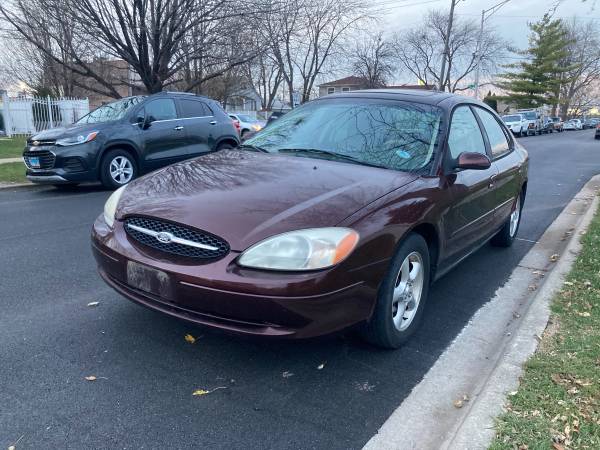 2001 FORD TAURUS MOONROOF SUNROOF CLEAN DRIVES LIKE NEW - cars &... for sale in Chicago, IL