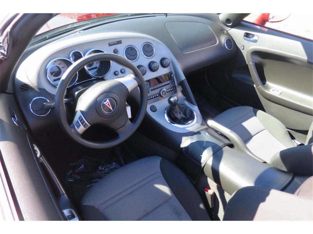 2009 Pontiac Solstice for sale in Milford City, CT – photo 24
