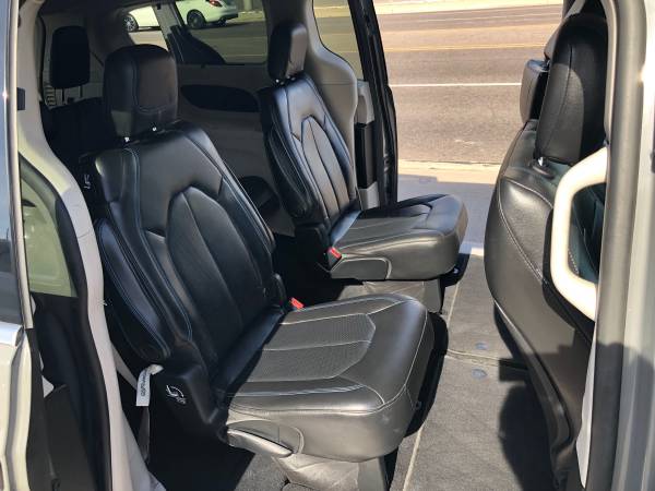 2021 Chrysler Pacifica Touring L CLEAN TITLE! - - by for sale in Phoenix, AZ – photo 11