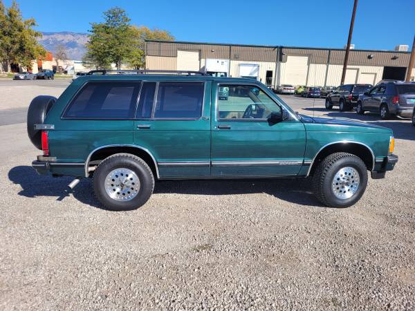 1994 Chevrolet Blazer S10 - - by dealer - vehicle for sale in Albuquerque, NM – photo 3