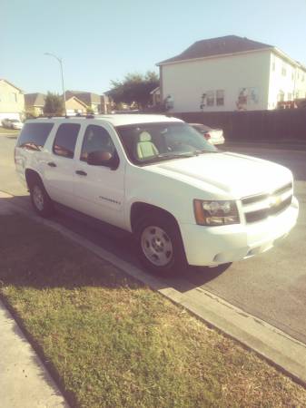 2007 Suburban for Sale or Trade for Van for sale in San Antonio, TX