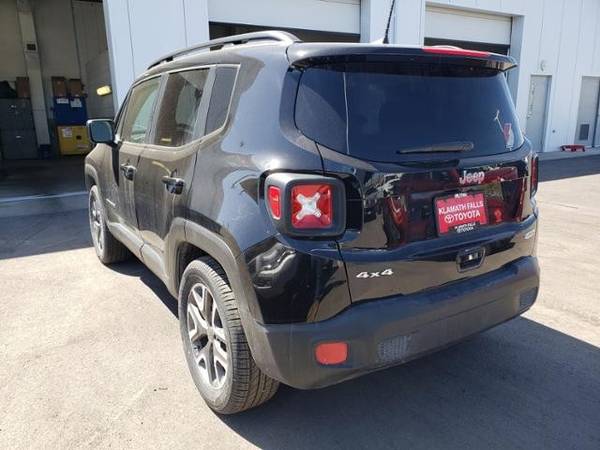 2018 Jeep Renegade 4x4 4WD Latitude SUV - - by dealer for sale in Klamath Falls, OR – photo 7