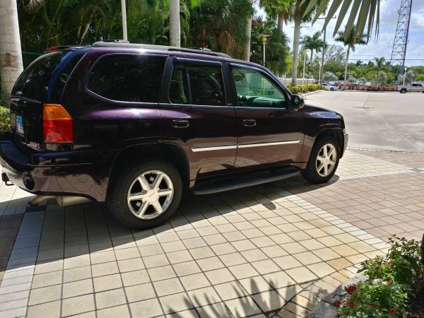GMC Envoy SLT 4WD sunroof 1 owner private clean Carfax for sale in Fort Myers, FL – photo 4