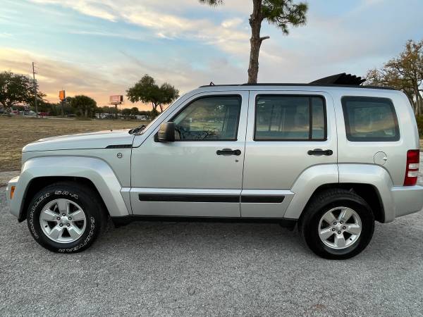 2011 Jeep Liberty 4X4 SKY TOP - - by dealer for sale in Orlando, FL – photo 6