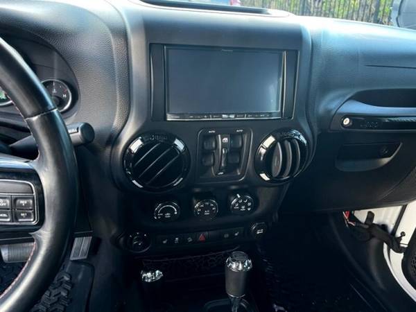 2012 Jeep Wrangler Unlimited SUV Wrangler Unlimited Jeep - cars & for sale in Houston, TX – photo 9
