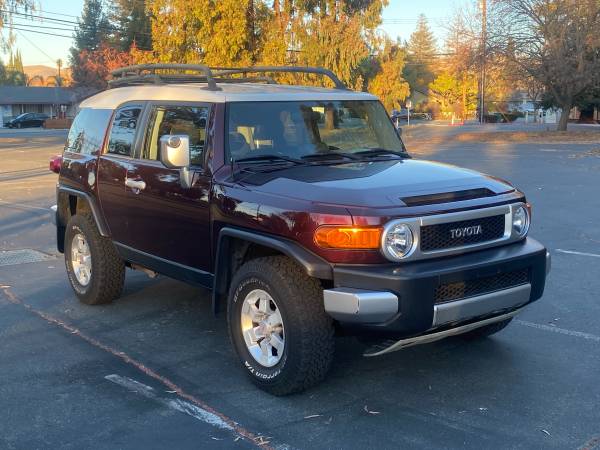 2007 Toyota FJ Cruiser 4WD - cars & trucks - by owner - vehicle... for sale in Concord, CA – photo 2