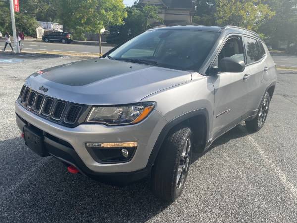 2018 Jeep Compass Trailhawk 4x4 30k miles Clean title for sale in Baldwin, NY – photo 3
