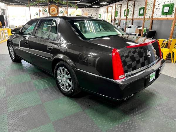 2008 Cadillac DTS 4dr Sdn w/1SC Sedan - - by dealer for sale in Venice, FL – photo 2