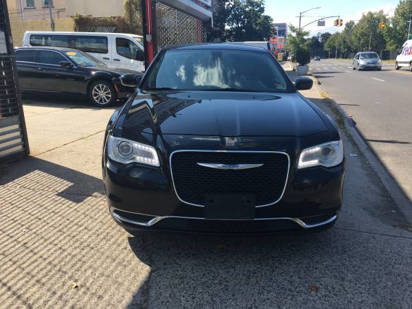 2017 chrysler 300 limited edition one owner line rimes - cars &... for sale in Brooklyn, NY
