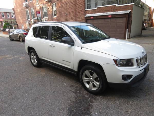 2014 Jeep Compass Sport 4x4 SUV No Accidents!Runs & Looks Great! -... for sale in Brooklyn, NY – photo 2