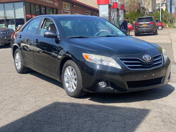 2011 Toyota Camry XLE with 75k miles for sale in Larchmont, NY – photo 3