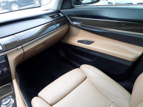2013 BMW 740Li Navigation/ Premium Sedan for sale in Elmont, NY – photo 16