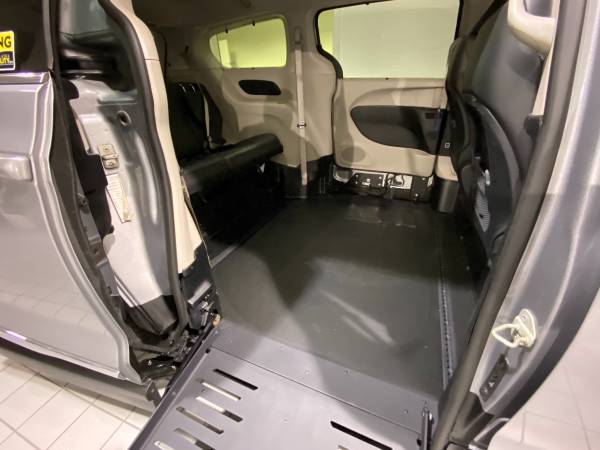 Wheelchair Accessible 2020 Chrysler Pacifica Touring-L - cars & for sale in Anchorage, AK – photo 7
