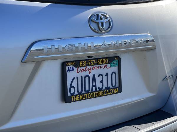 2012 Toyota Highlander SE suv Classic Silver Metallic - cars & for sale in Salinas, CA – photo 13
