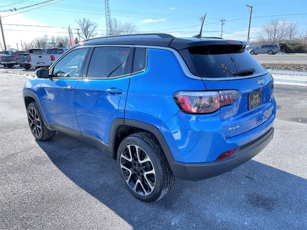 2018 Jeep Compass Limited 4x4 - - by dealer - vehicle for sale in NICHOLASVILLE, KY – photo 5