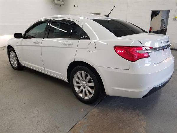 2013 Chrysler 200 4dr Sdn Touring -EASY FINANCING AVAILABLE for sale in Bridgeport, NY – photo 6