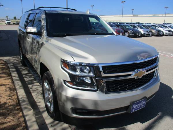 ★★ 2017 CHEVY SUBURBAN / LT / LEATHER / NAV / 3RD ROW / ONLY 14,000 MI for sale in Waco, TX – photo 8