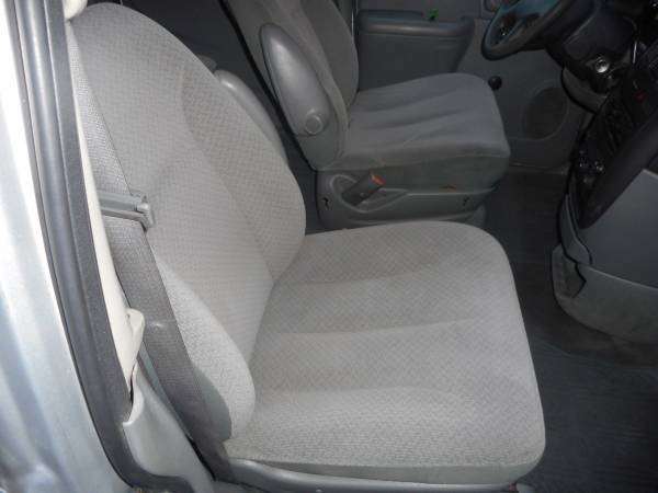 2006 Dodge Grand Caravan very clean Low Miles stow&go cold air run new for sale in Hallandale, FL – photo 15