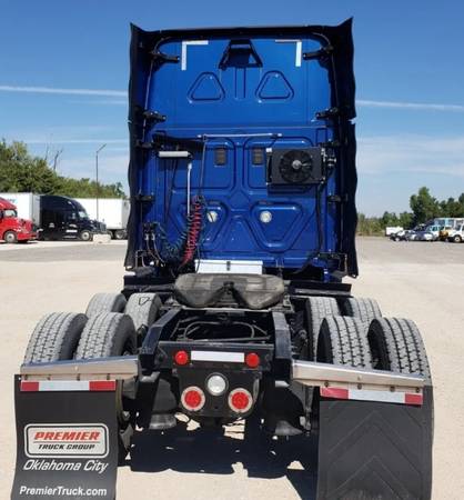2016 cascadia dd15 10 speed 45k for sale in Albuquerque, NM – photo 18