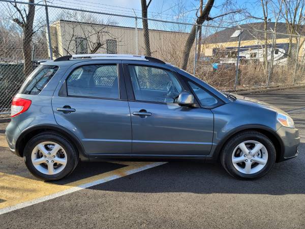 2009 SUZUKI SX4 TOURING AWD CROSSOVER! LOW MILES! 1 OWNER! - cars & for sale in Hasbrouck Heights, NJ – photo 7