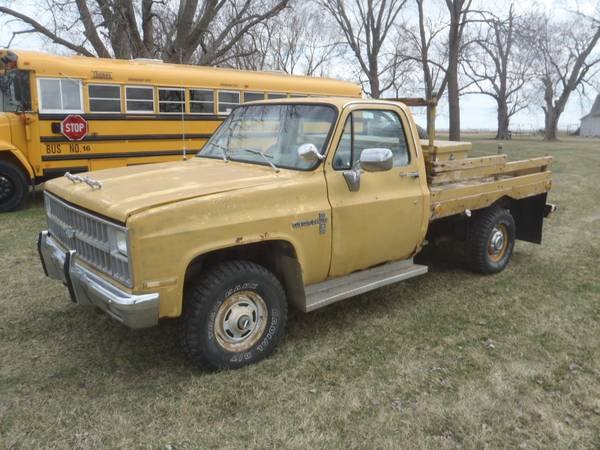 1982 CHEVY K10 4WD TRUCK PARTS ETC for sale in Mount Union, IA