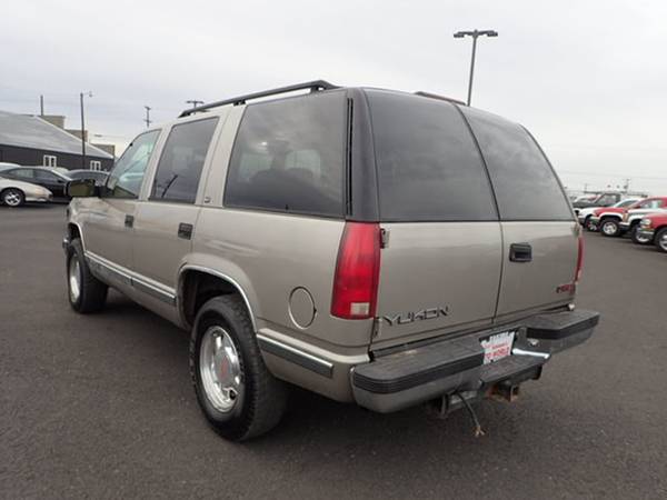 1999 GMC Yukon SLT Buy Here Pay Here - cars & trucks - by dealer -... for sale in Yakima, WA – photo 5