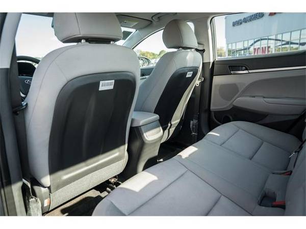 2018 Hyundai Elantra sedan SE - Hyundai Machine Gray for sale in Springfield, MO – photo 13
