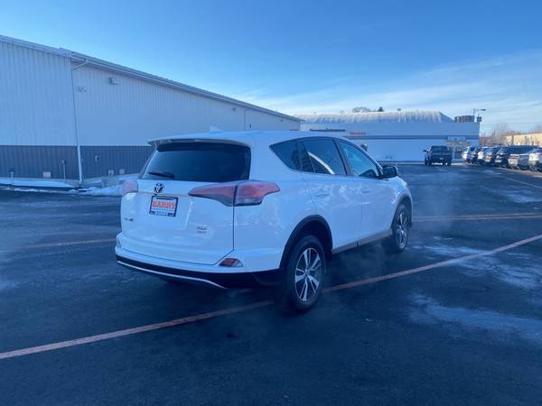 2018 Toyota RAV4 XLE AWD - - by dealer - vehicle for sale in Wenatchee, WA – photo 7