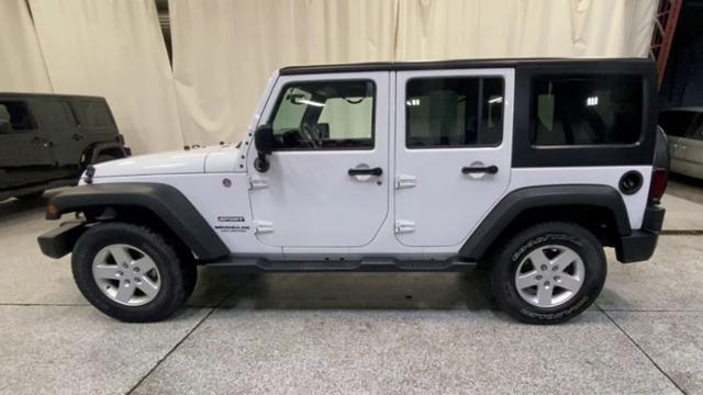 2015 Jeep Wrangler Unlimited Sport for sale in Waconia, MN – photo 10